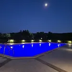 アパート Modern In Shartrez, Shkorpilovsti *
