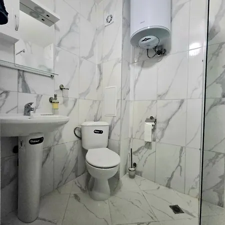 Modern In Shartrez, Shkorpilovsti *